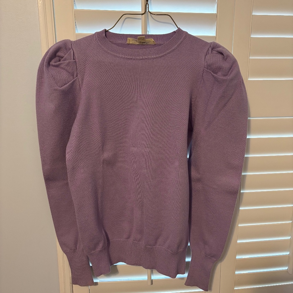 Vine & Love puff shoulder sweater